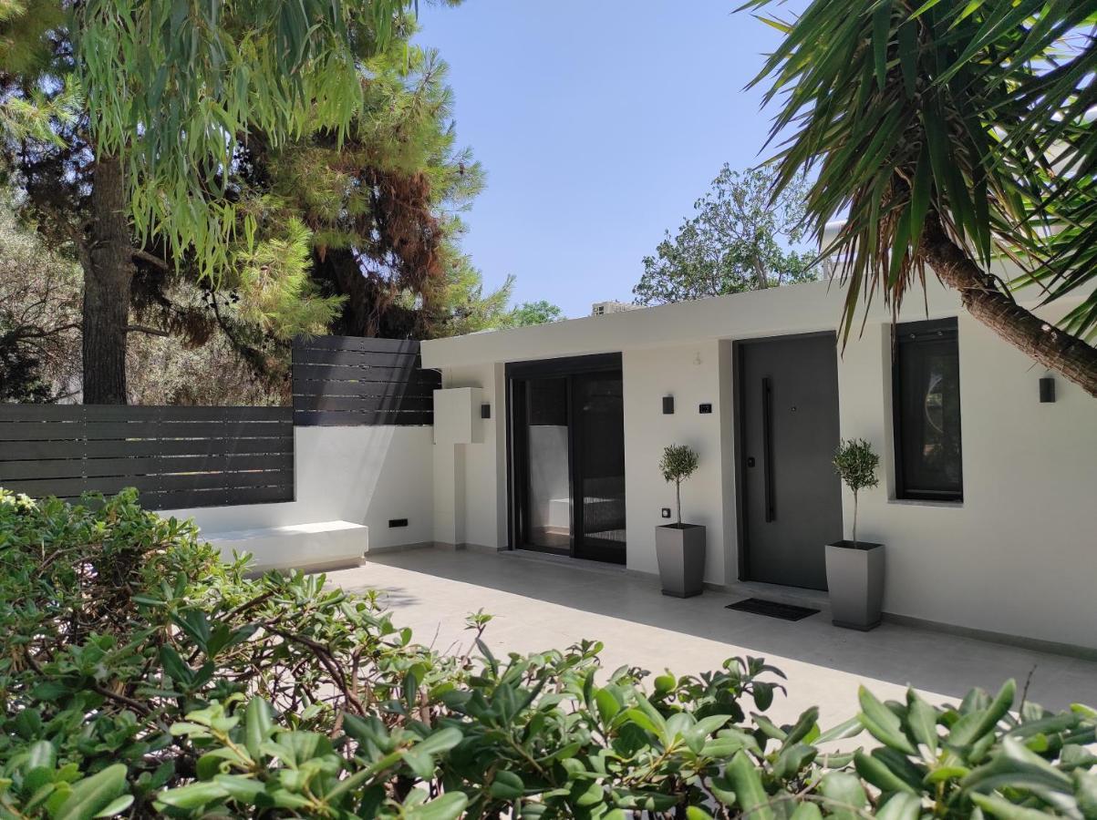 Kavouri Seaside Luxury